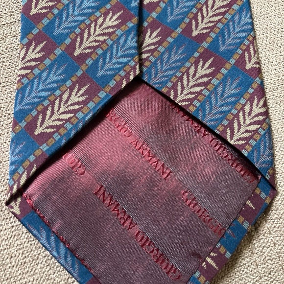Giorgio Armani Cravatte Blue and Red Silk Tie - designer - vintage - Picture 3 of 6
